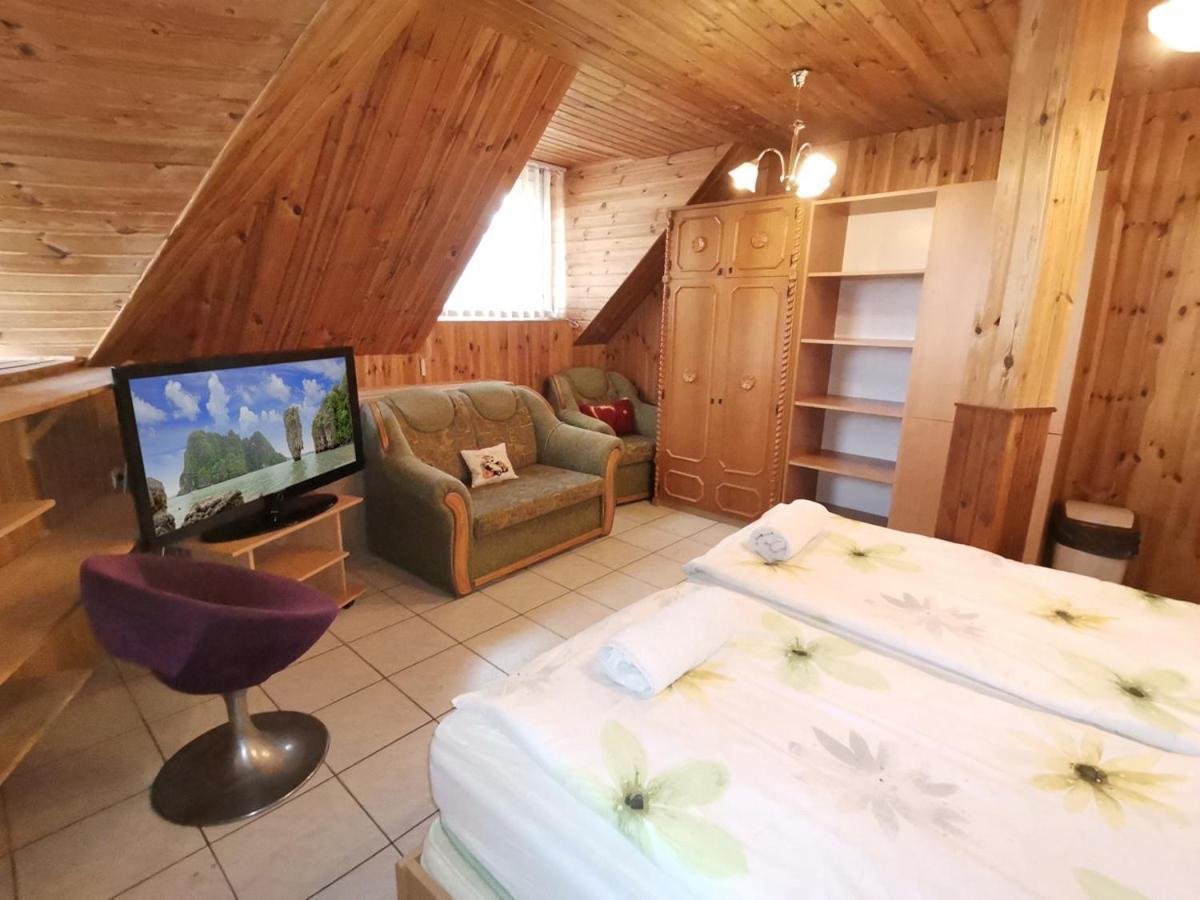 Patko Fogado Bed and Breakfast Hajdúszoboszló Eksteriør billede